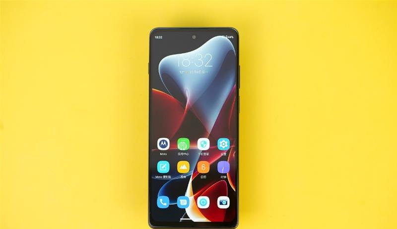 摩托罗拉|仅1799元，骁龙888 Plus+144hz+LCD屏，摩托罗拉彻底摊牌！