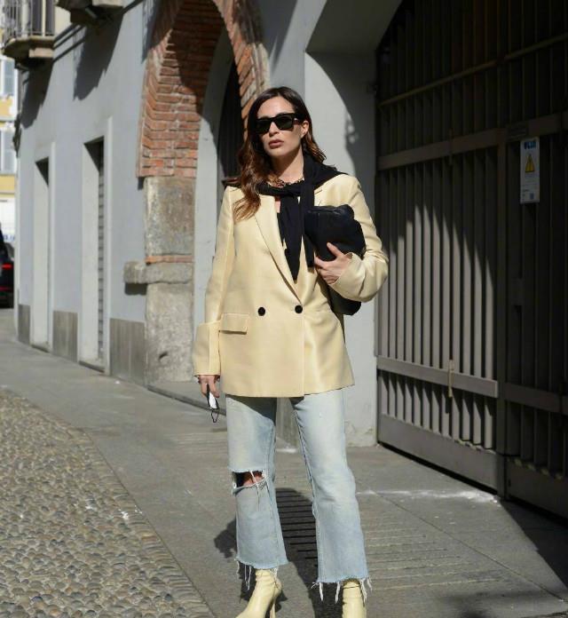 望江楼外楼|年过50的女人，穿衣打扮别作妖，只要做到：不装嫩也不显老就好看