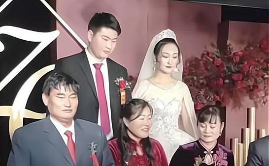 朱之文|陈亚男如意算盘落空，大衣哥疑侧面回应，高情商背后曝出人情冷暖