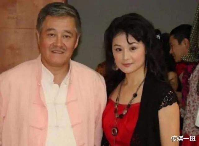 于月仙|于月仙车祸去世现场惨烈：骆驼内脏散落四处，同行其余三人都生还