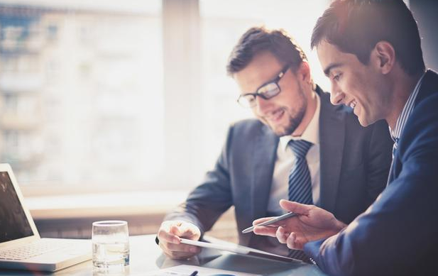 鸿坤风水说生肖|中晚年运势不佳的生肖人