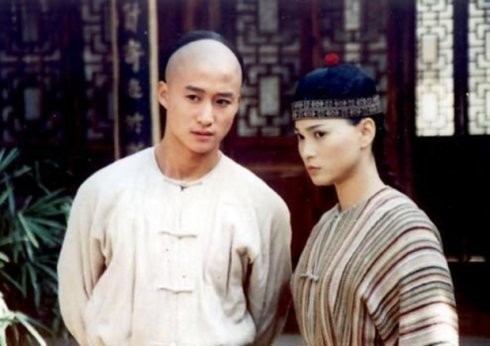 肖浩飞白|罗兆辉:27岁身价过10亿,自曝与9位女星有染,47岁猝死东莞