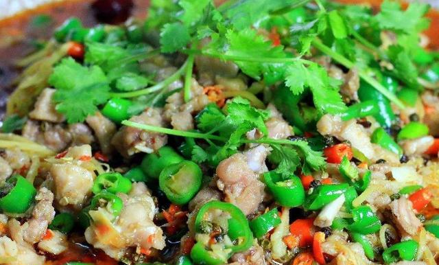 一身狼狈|鲜锅仔姜兔怎么做？