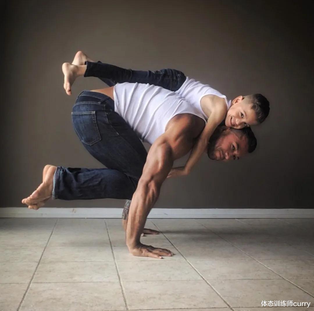 健身|从肥胖吸毒酗酒、到惊艳健身圈的“腹肌男神”，大写的励志