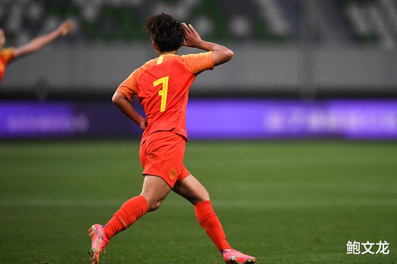 中国女足|央视：为理想而奋斗是最快乐的事 为中国女足点赞