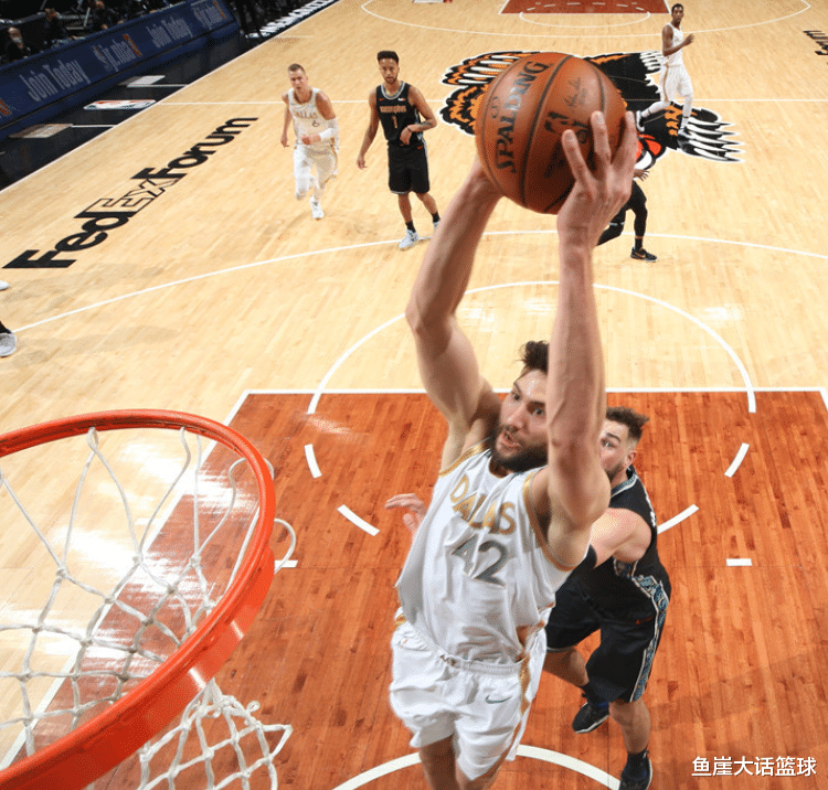 盧卡·東契奇|三分絕殺！東契奇29+9波神爆發(fā)，悍將23+4葬送比賽，老詹發(fā)出贊嘆