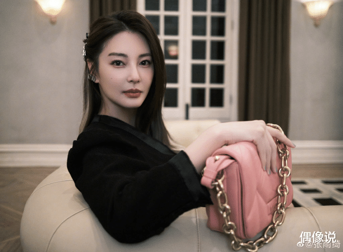 张雨绮|张雨绮男友李柄熹新剧开机，古装扮相英姿飒爽，张雨绮没看错人