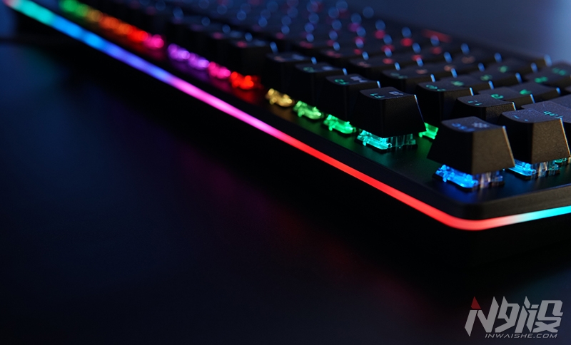 雷柏|360°幻彩灯带 雷柏V800RGB机械键盘体验