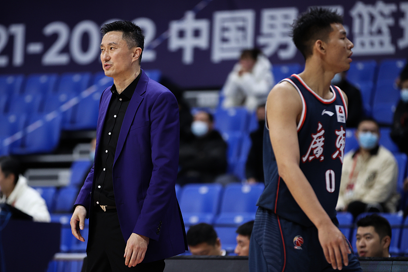 杜锋|0分！0分！广东输球揪出两大卧底，惨遭杜锋弃用，未来急需调整