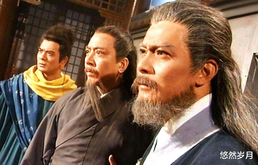 悠然岁月 《天龙八部》当中慕容复和乔峰的武功差距这么大，为什么会齐名？