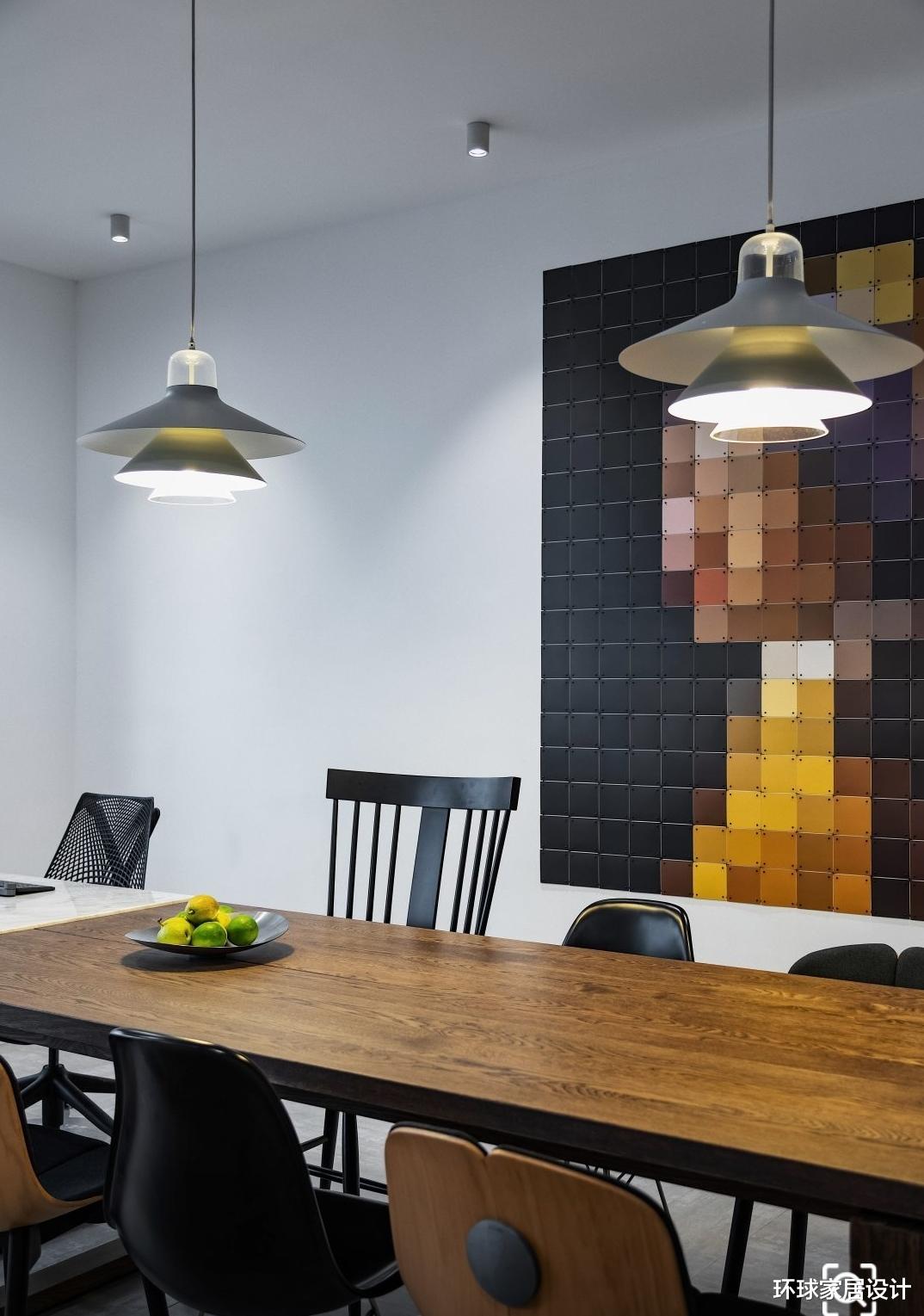 |她坚持在玄关加一扇门,家人都觉得很鸡肋,入住后才发现真好用!