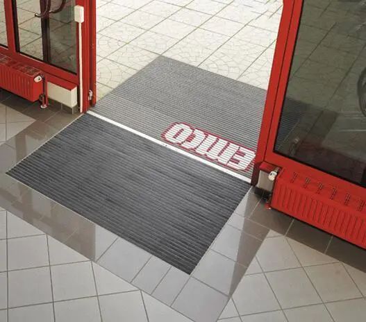 时尚装修设计大全 家门口还在放地垫,太过时!这种才是完美替代,很多人都不知晓