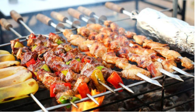 小思医生|30岁女白领，每天一杯蜂蜜水喝出乳腺癌？提醒：蜂蜜虽好不可贪杯