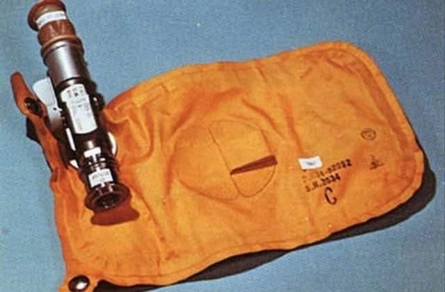  航天员在太空中如何上厕所，6个月任务期间如何洗澡理发？