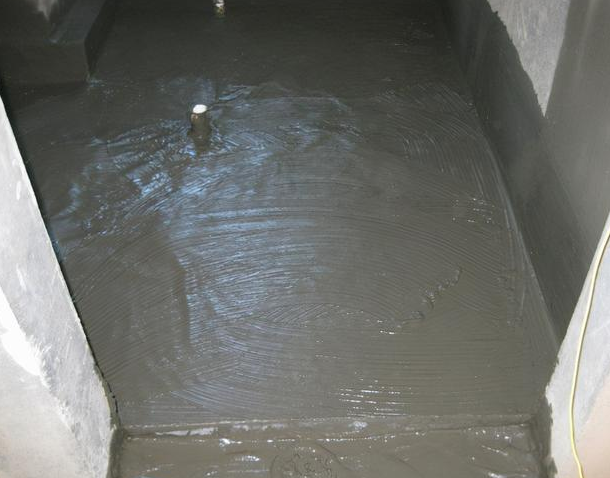 涂料涂刷的越厚越好吗?有何要求?防水涂料的施工方法是什么?