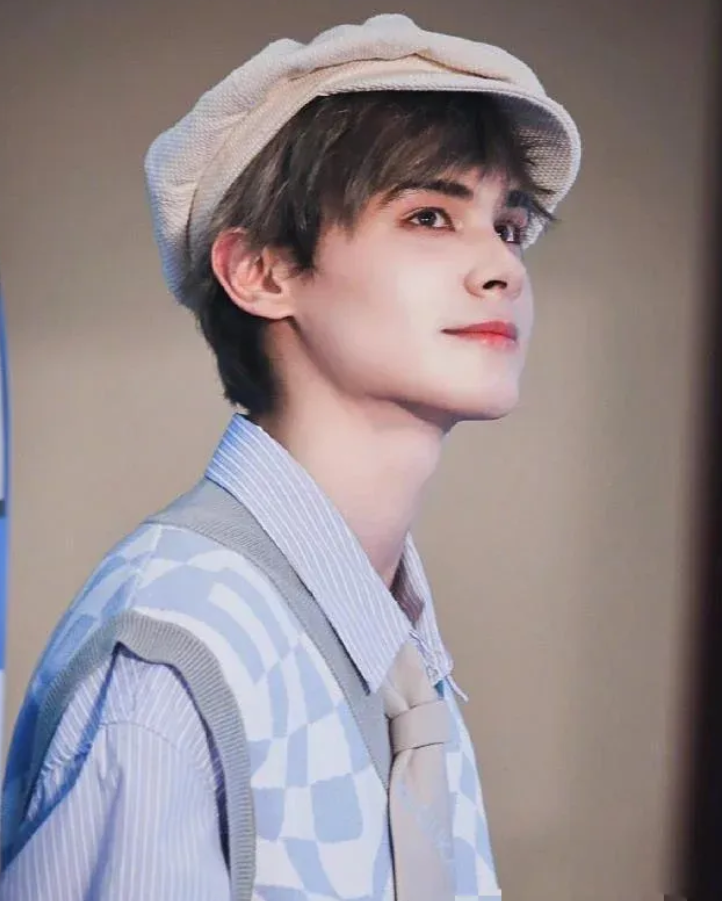 詹妮弗|鸿星尔克的表现让大家感到震撼，不过董事长却被网友吐槽惨了