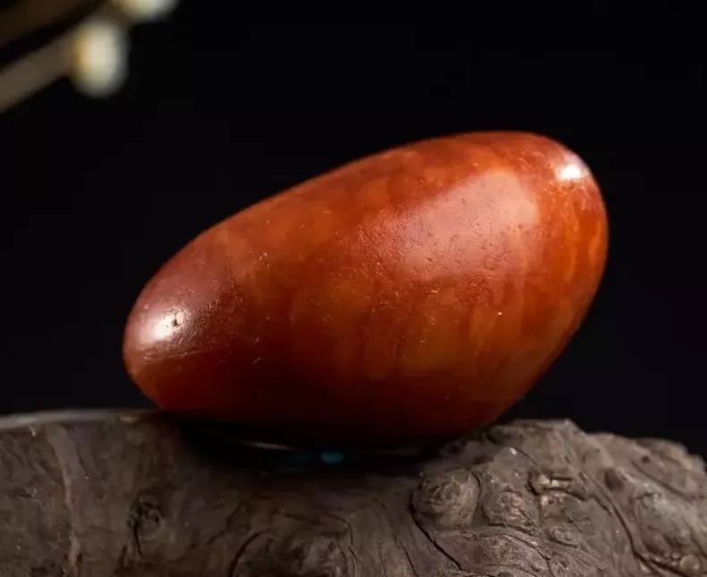 雕刻|聊聊红皮老蜜蜡