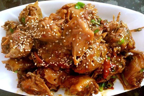 鸡头为什么那么招人嫌弃?十年鸡头胜砒霜的说法靠谱吗?