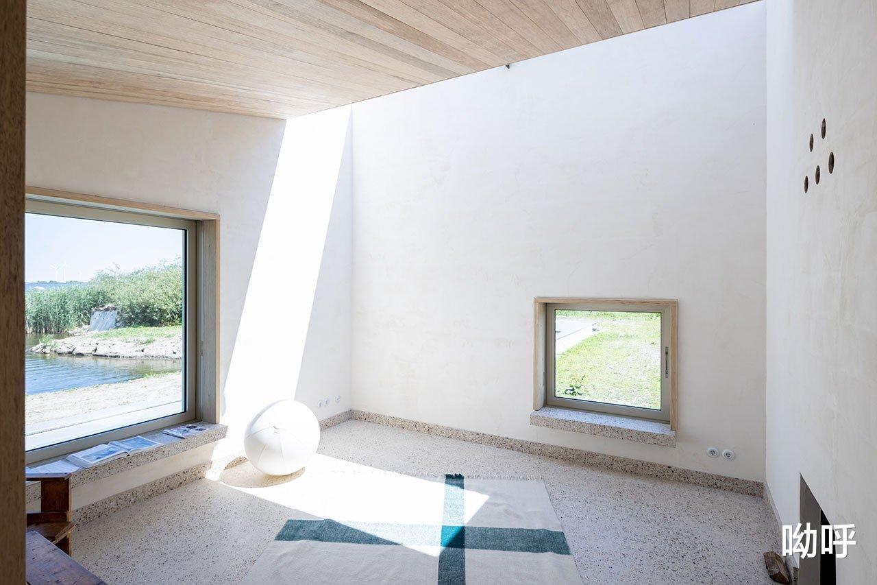 2021年BNA最佳建筑奖：德科特·范·沙伊克设计极简主义住宅