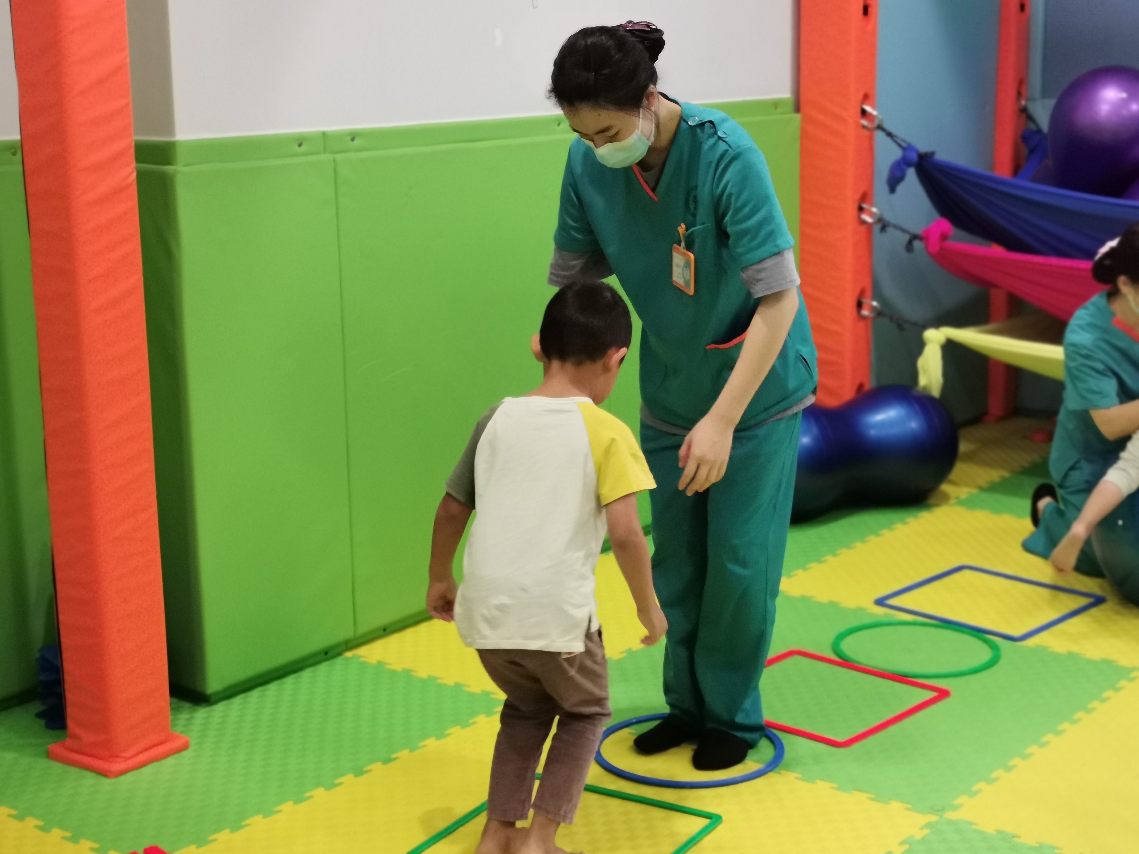 粤儿悦康 1-5岁孩子的居家感统游戏，孩儿他爸不愁怎么陪孩子玩了