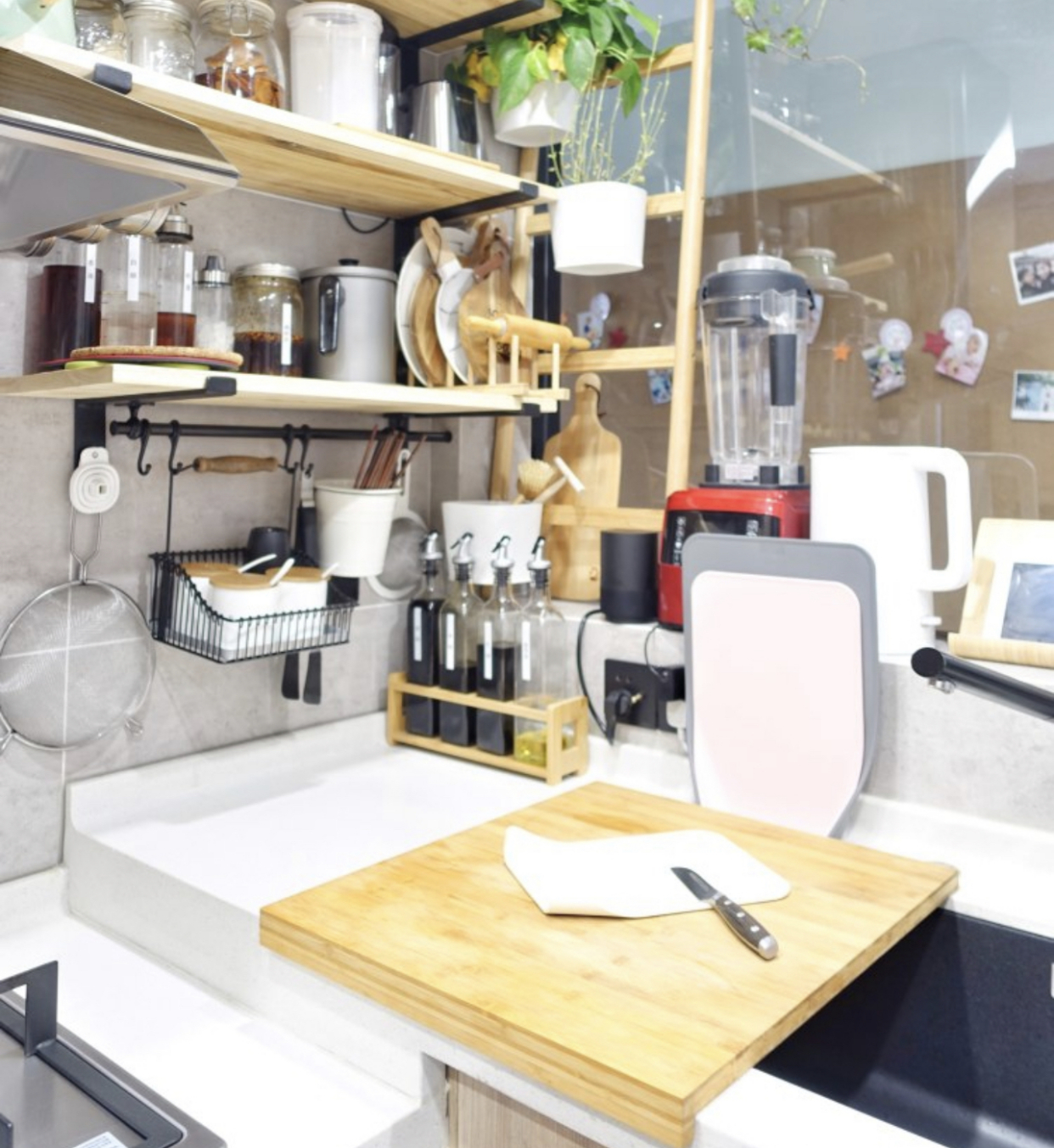 新住家居 10张照片，展示实用厨房的共同之处！