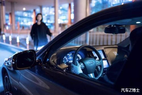 汽车Z博士 女孩们双手赞成，在网约车“内”安装摄像头，你认为有必要吗？