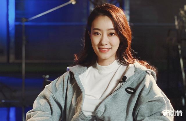 新咖情 张小斐签约和颂传媒，真正大气的是贾玲，打脸了不少家族喜剧企业
