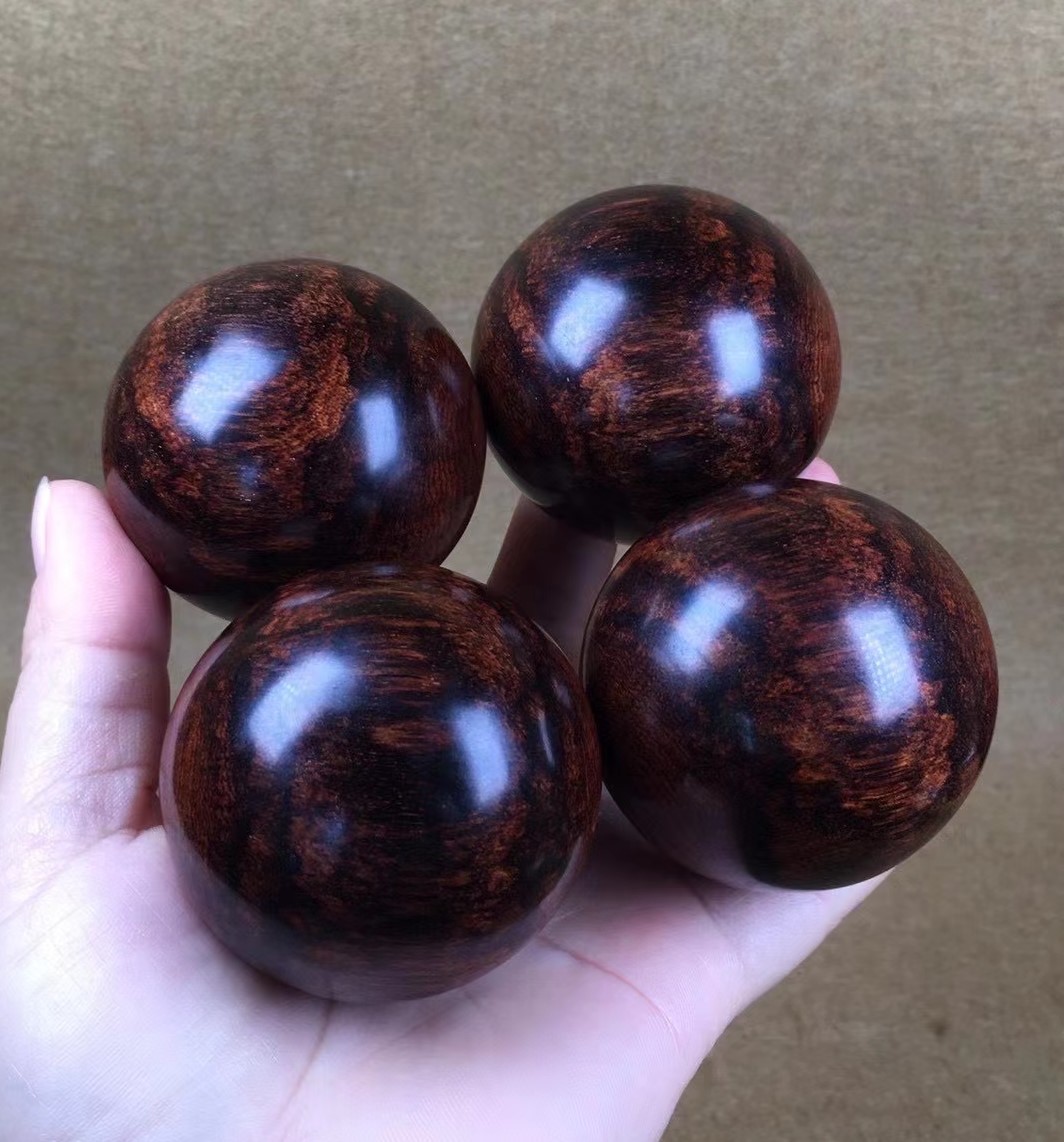 留一半醉|海南黄花梨保健球的价格标准怎样区分?