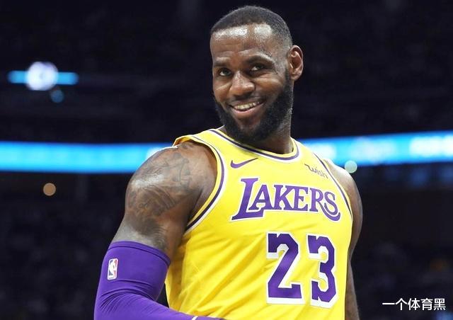 勒布朗·詹姆斯|名记爆料：詹姆斯缺阵并非医学原因！他正常参加训练，但不会比赛