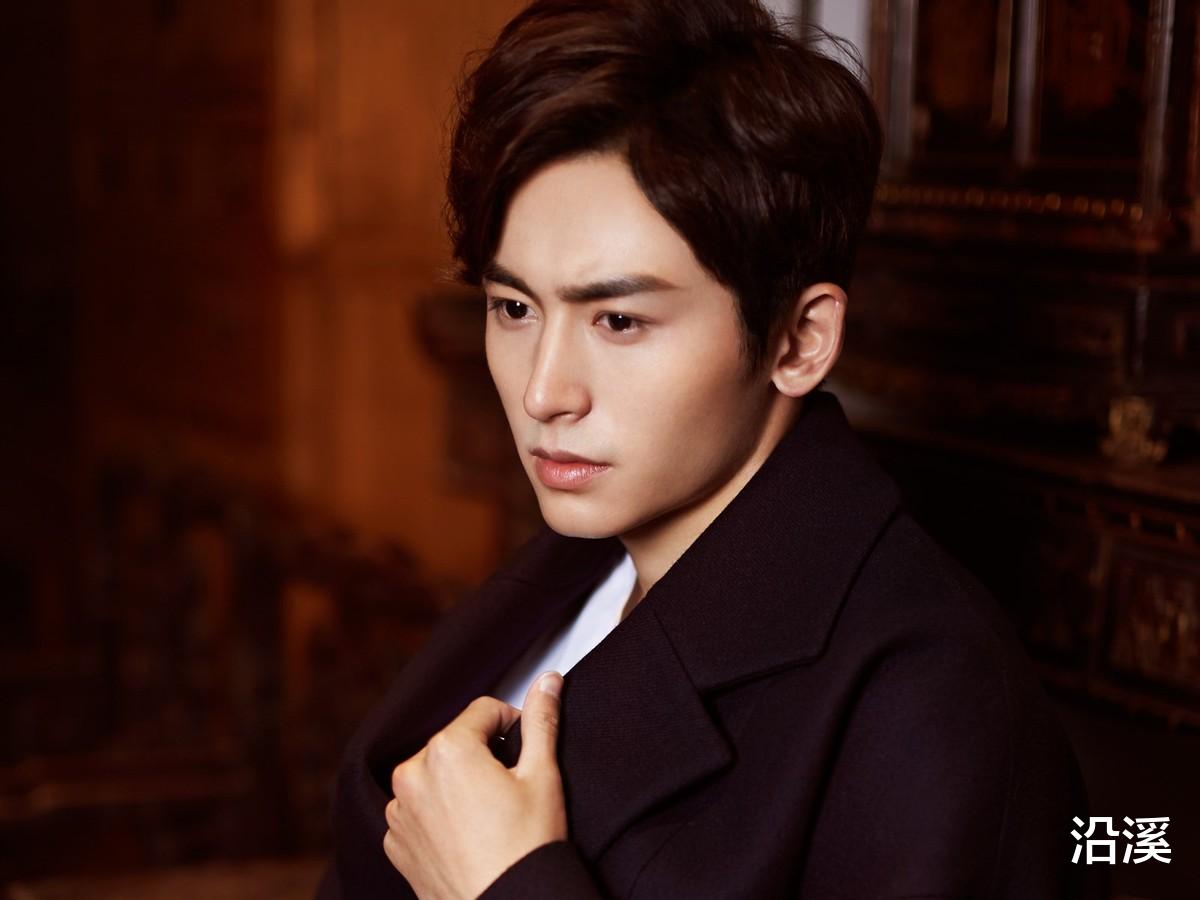 微微一笑很倾城|张哲瀚：从“十八线”到“顶流”，梦仅仅四个月就碎了！