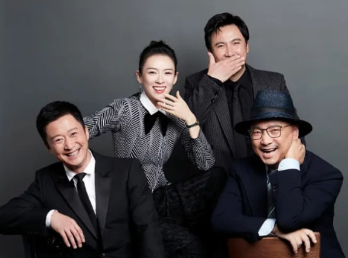 关晓彤|《长津湖》票房已破7亿，吴京票房超180亿，位列中国影史第二