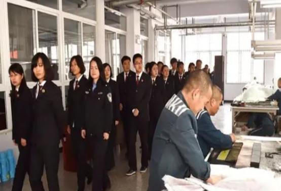 徐晓峰|被判无期的人,每天在监狱里都干啥?说出来你或许不信