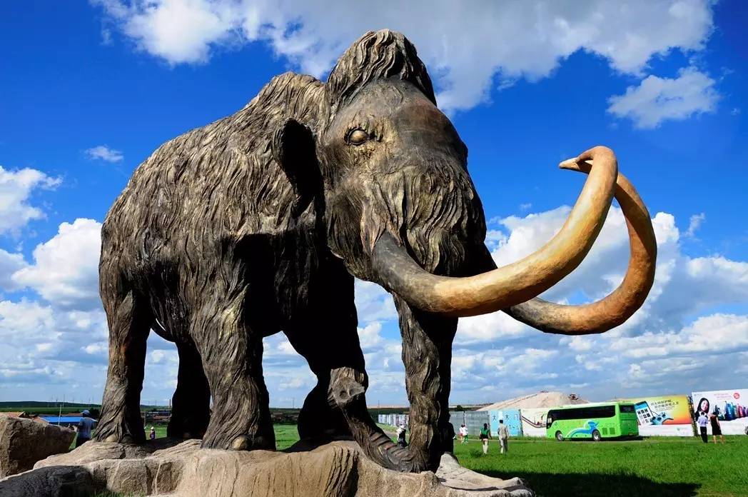 恐龙 复活恐龙这件小事：人类吃上恐龙肉还要等多久？