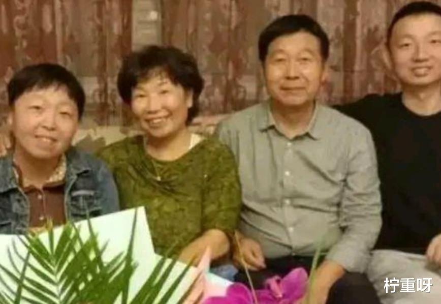 杜新枝|杜新枝的母爱水分太多！倘若杜新枝视如己出，姚威会不爱搭理她？