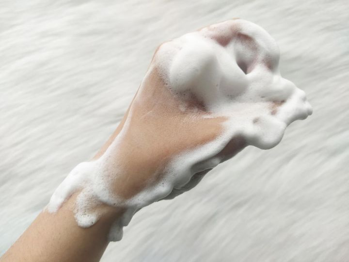 樱桃妈咪|护肤品并非越贵效果越好，这4款护肤品好用还实惠，孕妈一直在囤