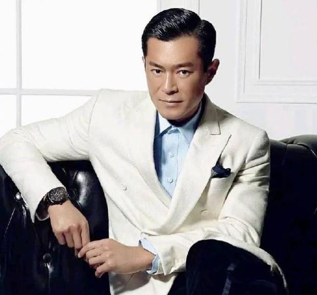 周焯华|继洗米华事件后,情歌王子张信哲被举报,古天乐也被牵涉其中