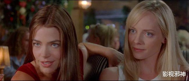 路边摊|众“女神”惨遭屌丝屠戮，最后结局却惊天反转？