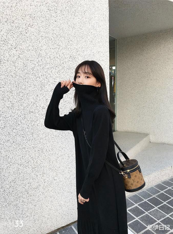 思伊日记 如画中人般唯美,冬季针织连衣裙,有着优雅温柔的风情