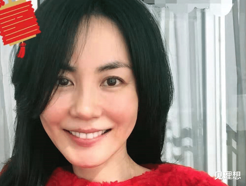 王菲|网曝51岁王菲又产子！冒生命危险为谢霆锋诞下儿子，细品之下疑点重重