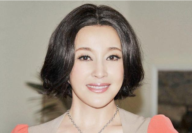 冻龄|8大冻龄女神，第一位71岁像30岁，最后一位52岁像刚成年