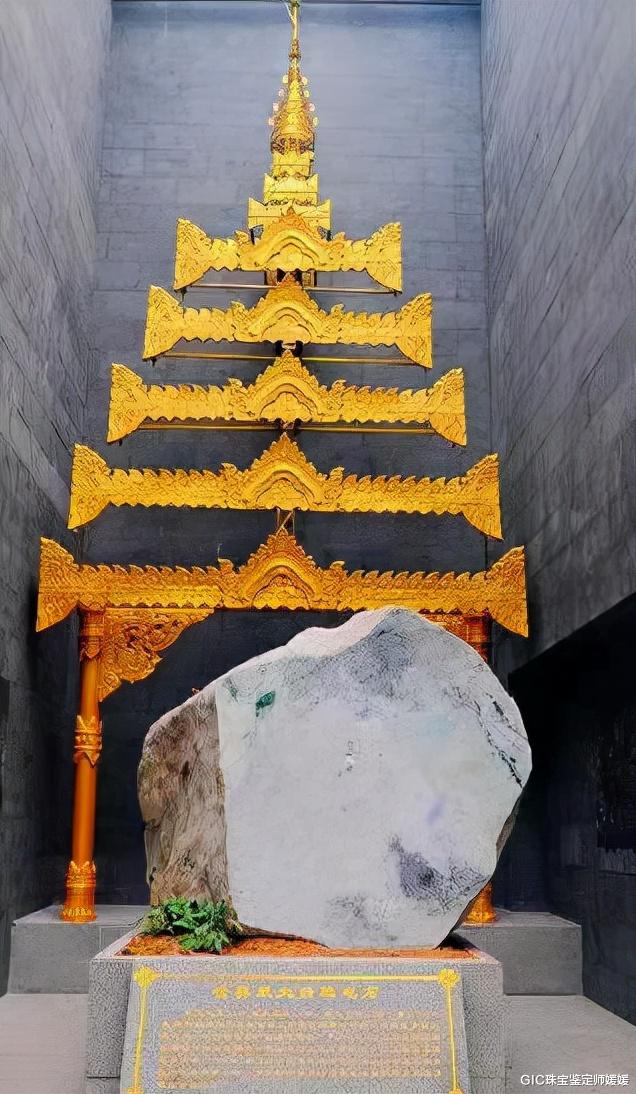 翡翠|中国翡翠第一馆，展出各种珍稀奇特的翡翠，最重的竟达24.75吨