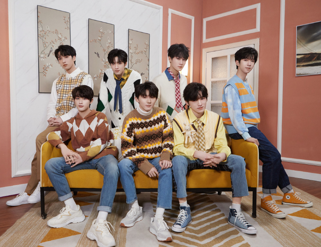 周深|华语男歌手最新排名：周深王源险些吊车尾，第一名被嘲实力不符