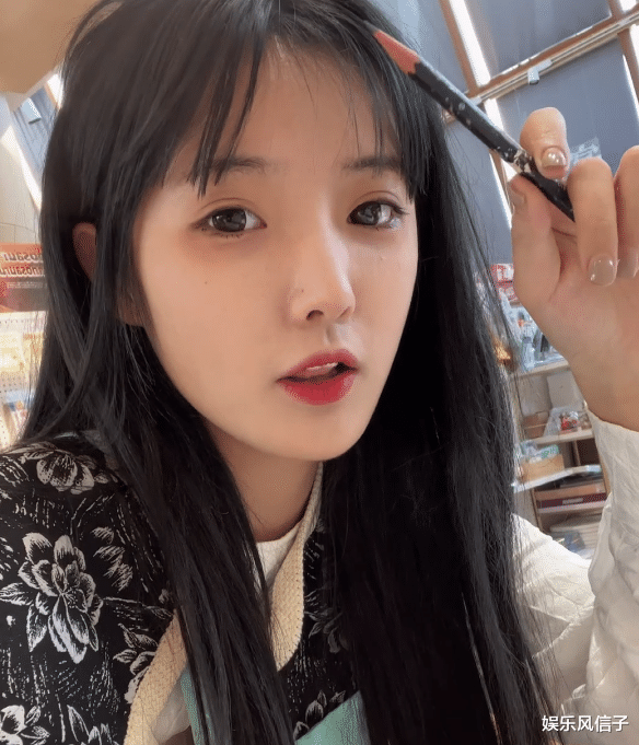 殷世航|被封杀也能赚钱？套路璐月收入令人咋舌，网友：航子知道吗