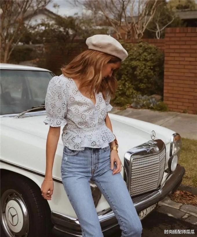 时尚搭配师瓜瓜|女人过了45岁，买短袖要牢记三不要，显得俗气廉价，谁穿谁丑