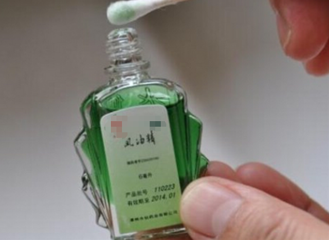 风油精|男性睡前把“风油精”滴进肚脐内，会发生什么变化？建议了解下