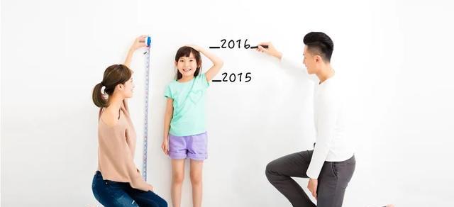 杨幂|花6年把自己整成杨幂，爆红后嫁入豪门，2岁孩子的颜值令人好奇