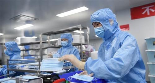 李业爱美食 广州“第四城”的位置能守住吗？重庆紧随其后，经济仅差16亿