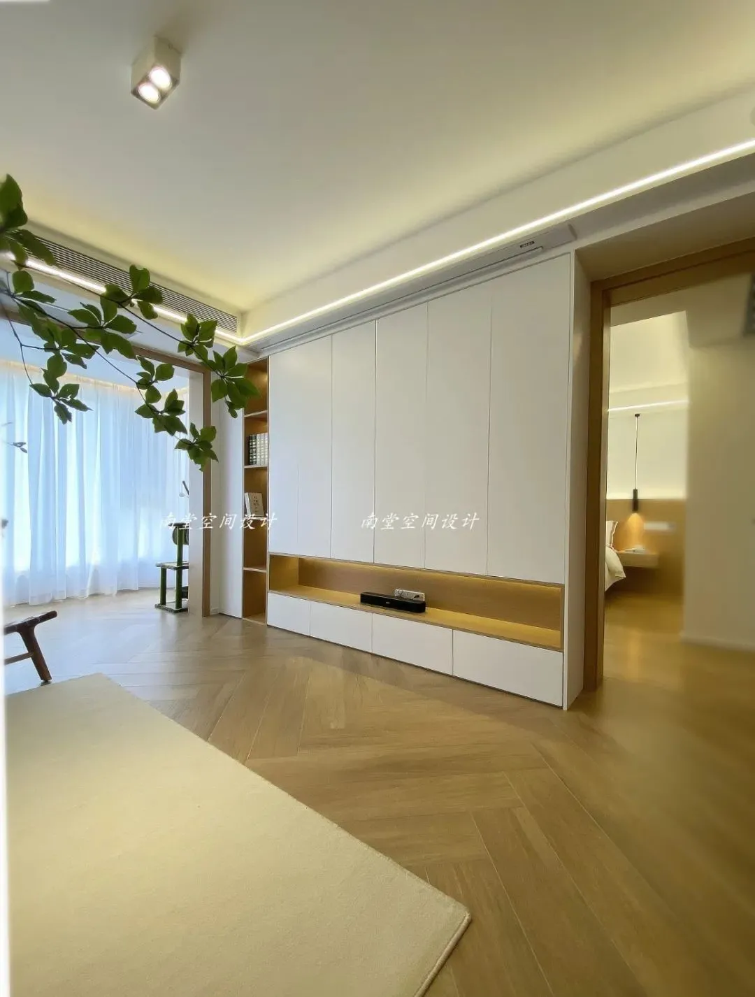 106平三居室,日式原木风格,餐厅卡座,厨房开窗+小吧台设计,大爱!