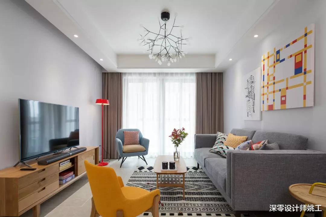 装修预算不够不用怕，有些地方可以穷装，背景墙去装饰只刷漆也贼好看