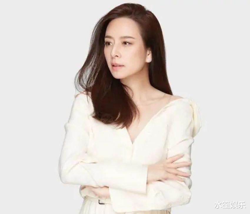 aump|华裔名媛伍伦盼举办晚宴，泰剧女神Aump、Ann、Noon、Aff齐亮相